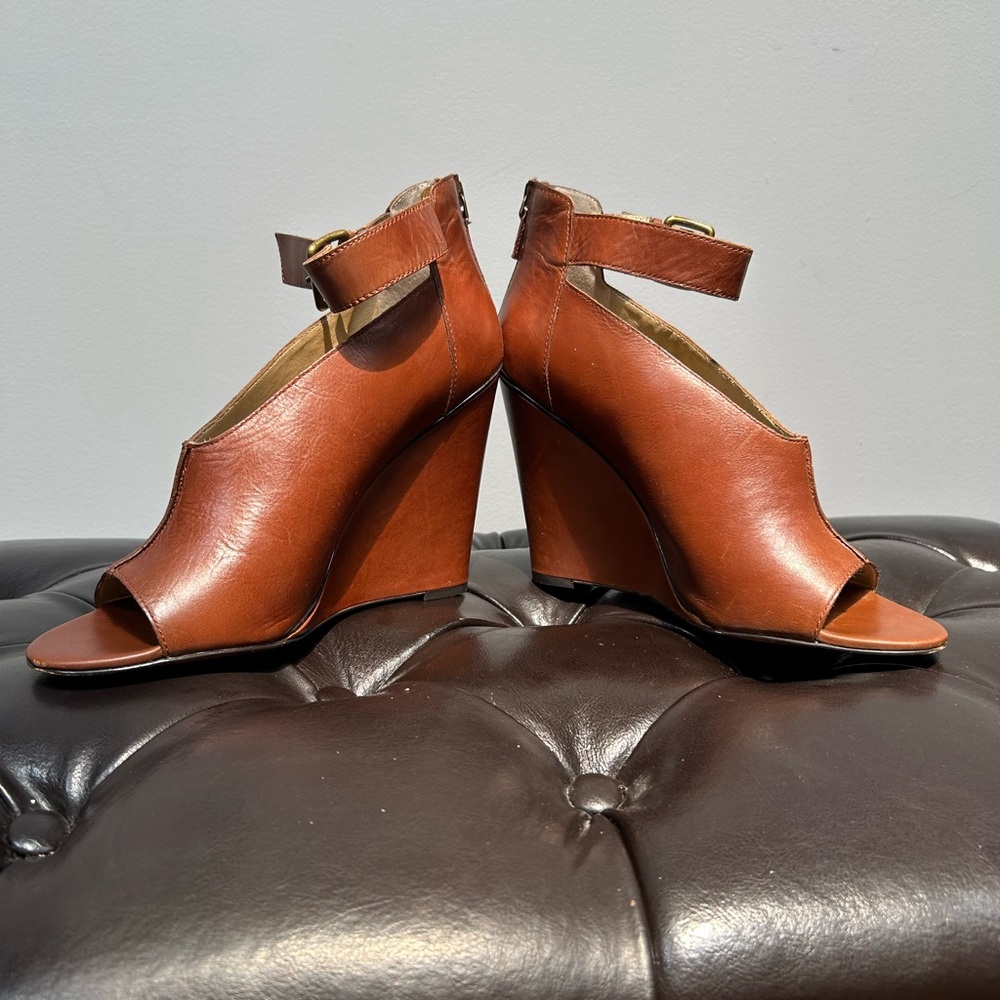 Levity Leather Tan Wedge Sandals